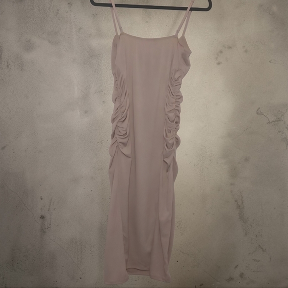 Women's Urban Renewal Midi Dress L Beige Ruched NWOT - Picture 6 of 7